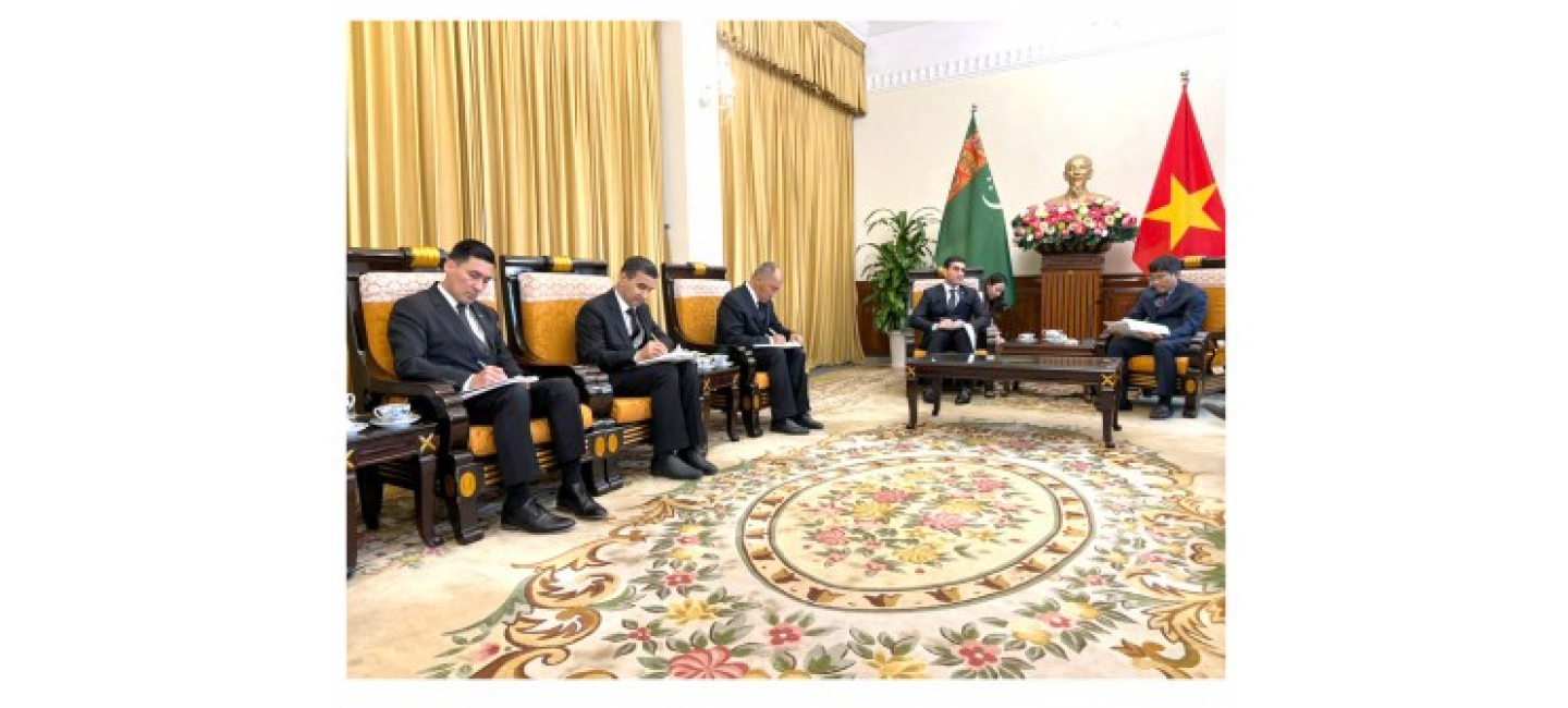 THE DELEGATION OF TURKMENISTAN MET IN HANOI WITH THE FIRST DEPUTY MINISTER OF FOREIGN AFFAIRS OF VIETNAM